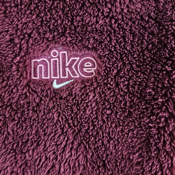 NIKE SPORTSWEAR PLUSH FAUX FUR HOODIE Women's Small Fuschia Pink Pocket SOFT - Picture 3 of 11